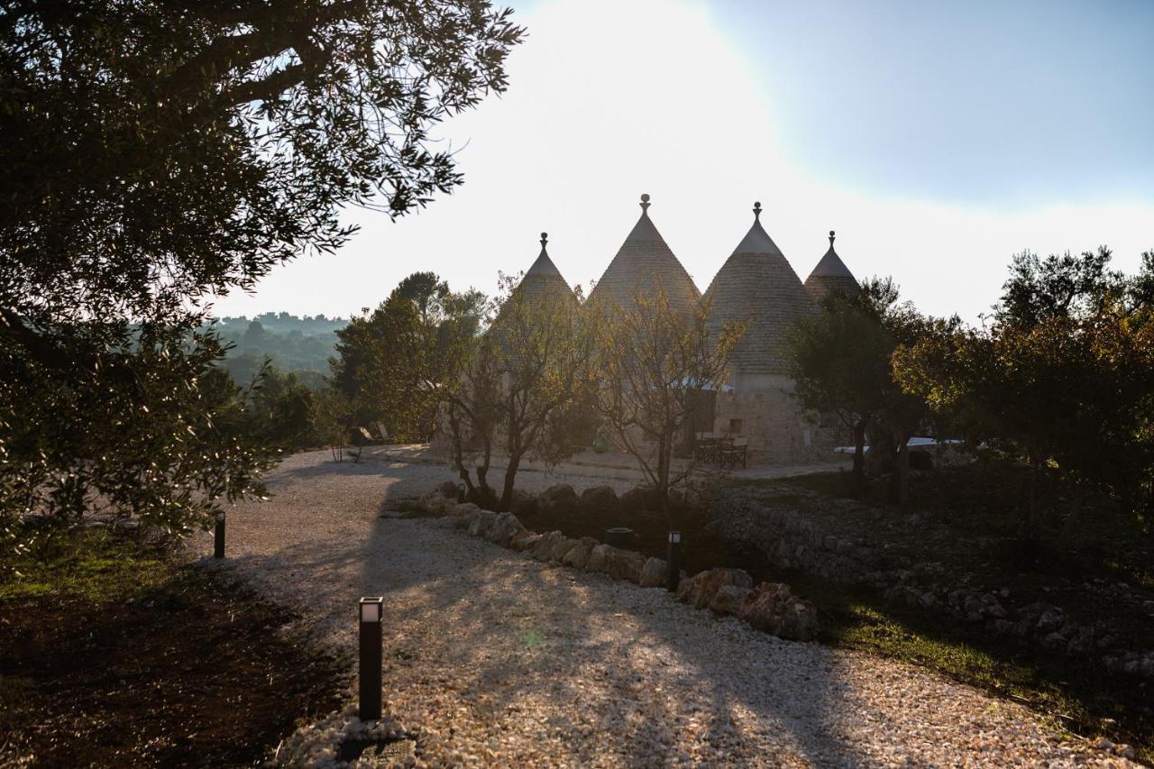 לינה וארוחת בוקר אוסטוני Si Fa Trullo מראה חיצוני תמונה